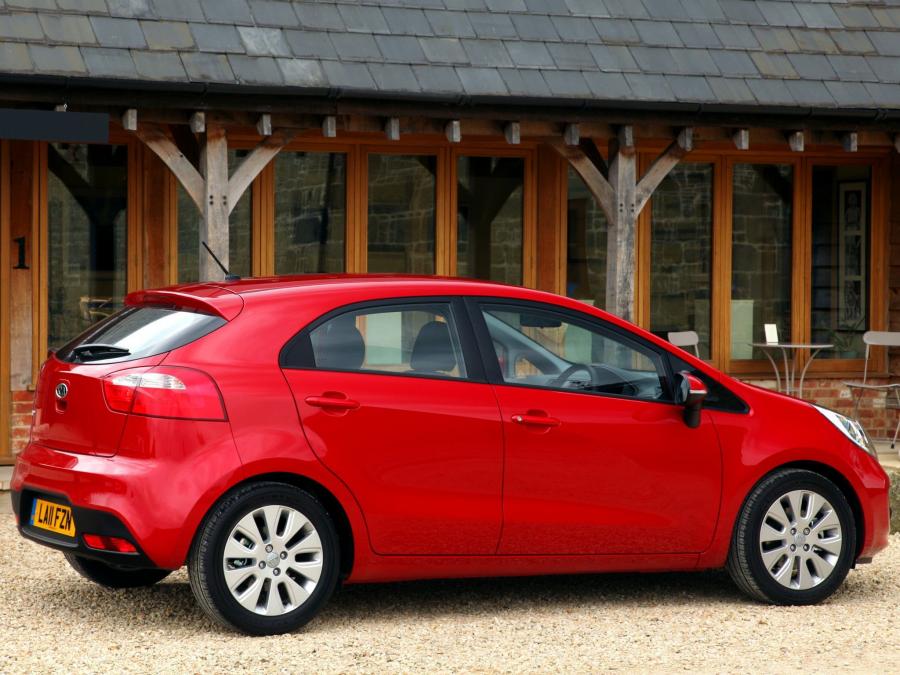  Kia Rio 5-Door 2011 года  (UK) (фото 10 из 30)